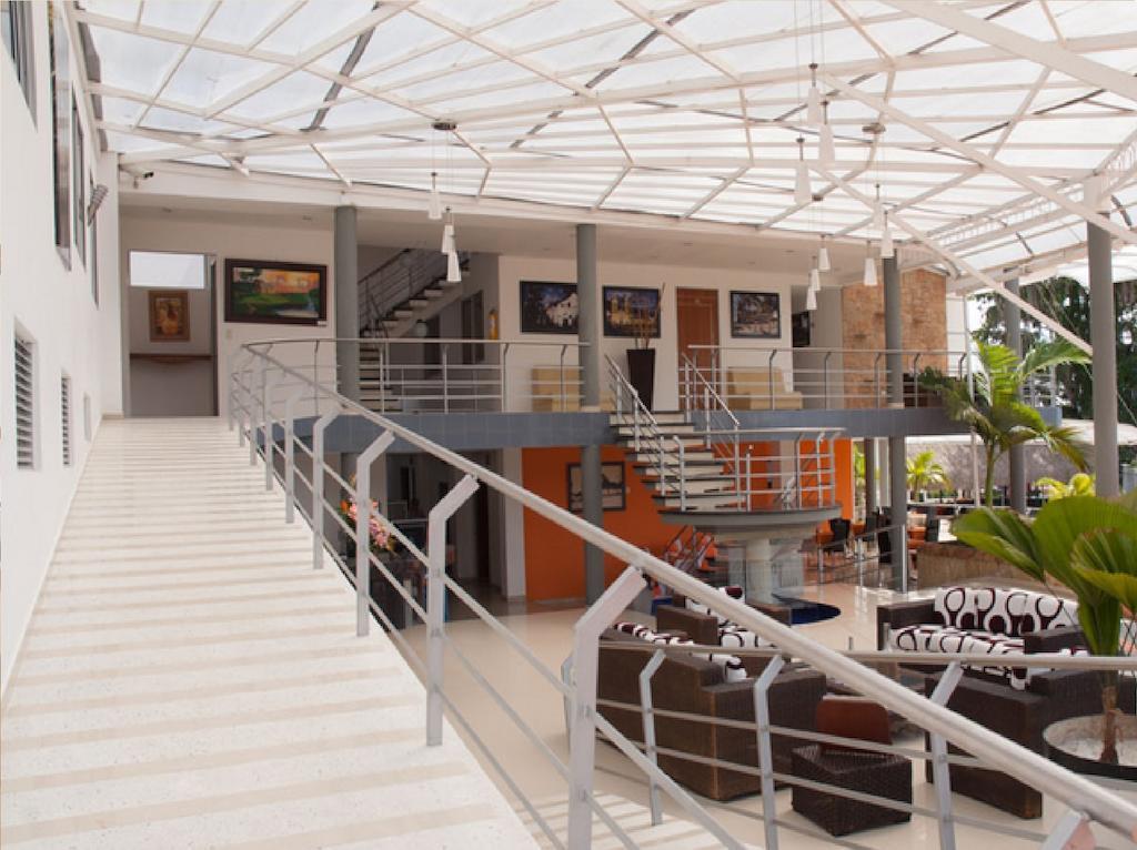 Hotel Catama Inn Фусаґасуґа Екстер'єр фото
